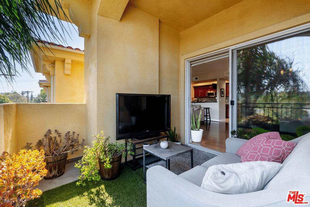 12449 Kling St, #PH1