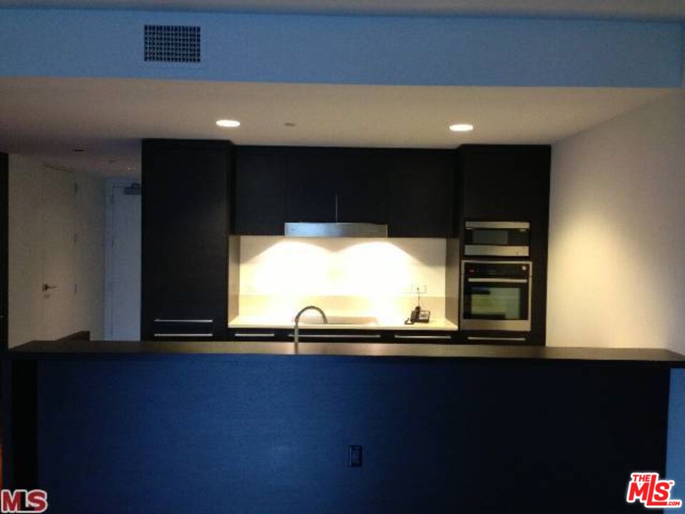6250 Hollywood Blvd, #5F