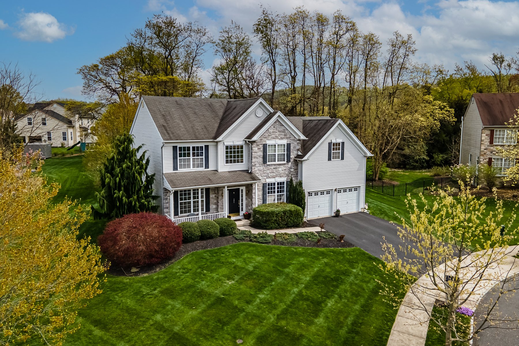 4970 Hycliff Chase