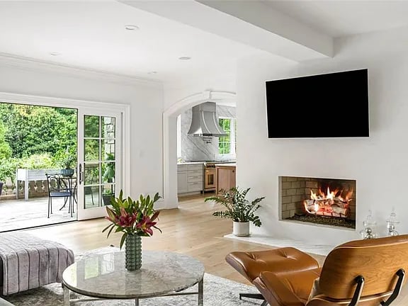 1919 River Forest Rd NW