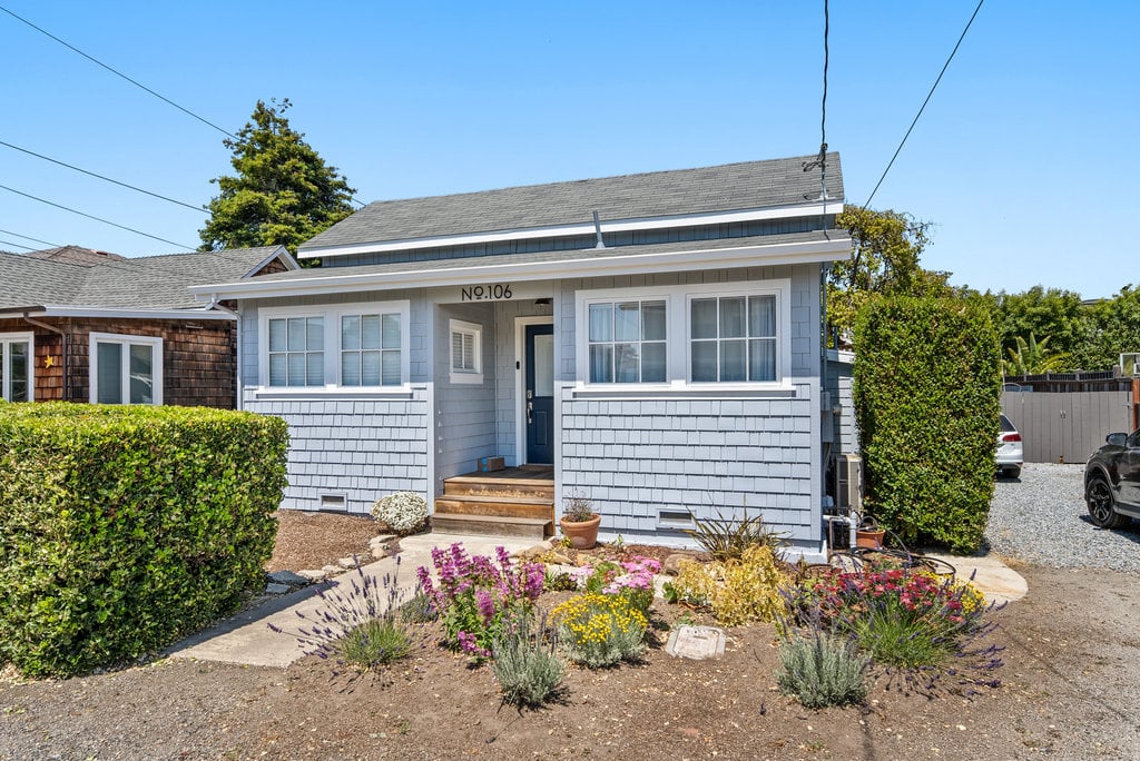 106 Saxon Ave