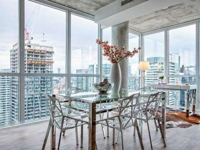 88 Blue Jays Way #Lph4102