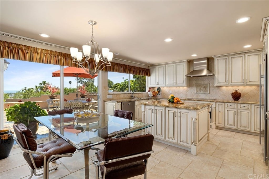 27783 Palos Verdes Dr E