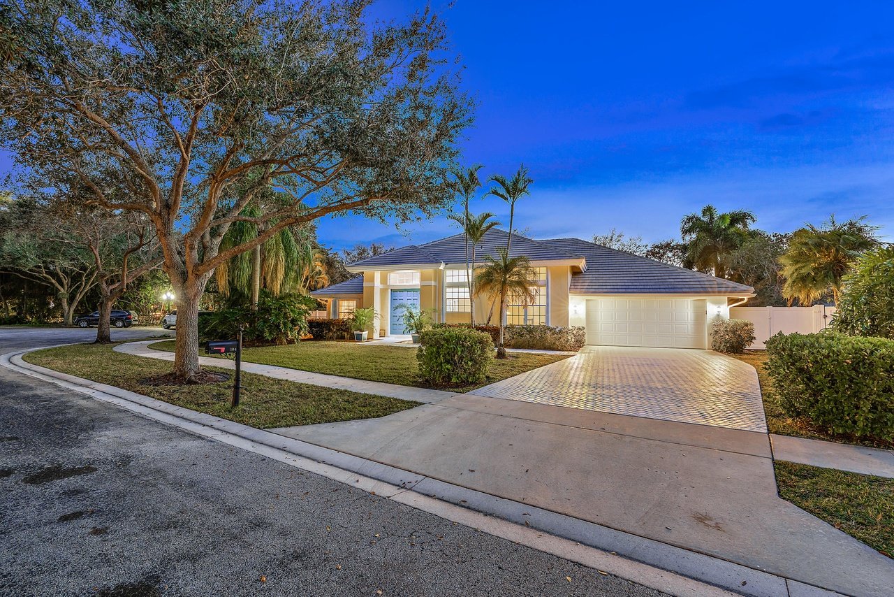 104 Jeanette Way 
