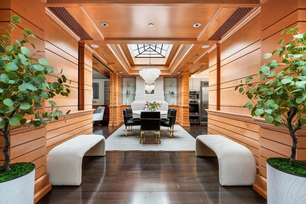 294 Newbury St, #PH