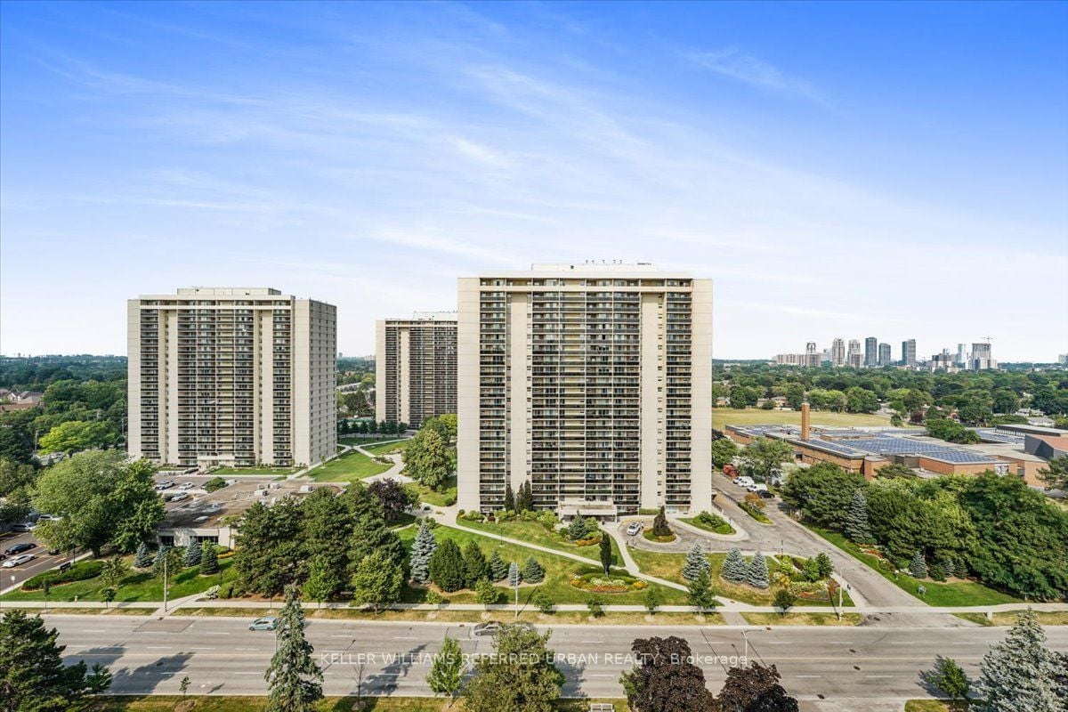 FAMILY LIVING PENTHOUSE