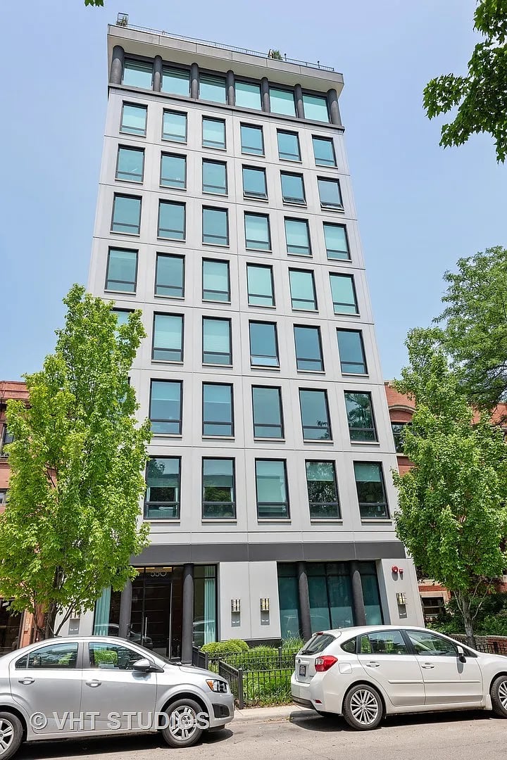 550 W Wellington Ave Unit 4W