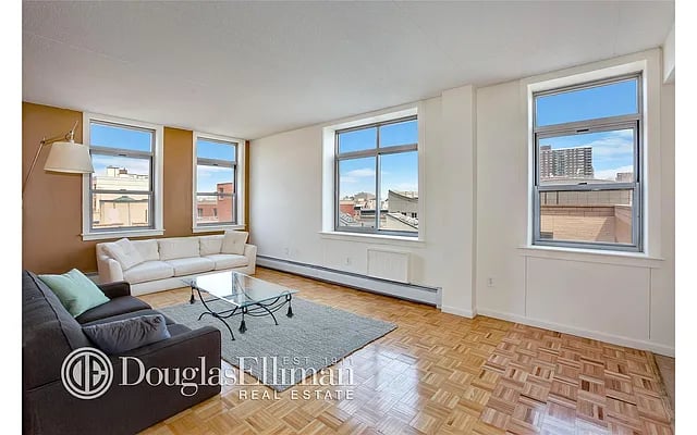 102 Bradhurst Avenue Unit: 710