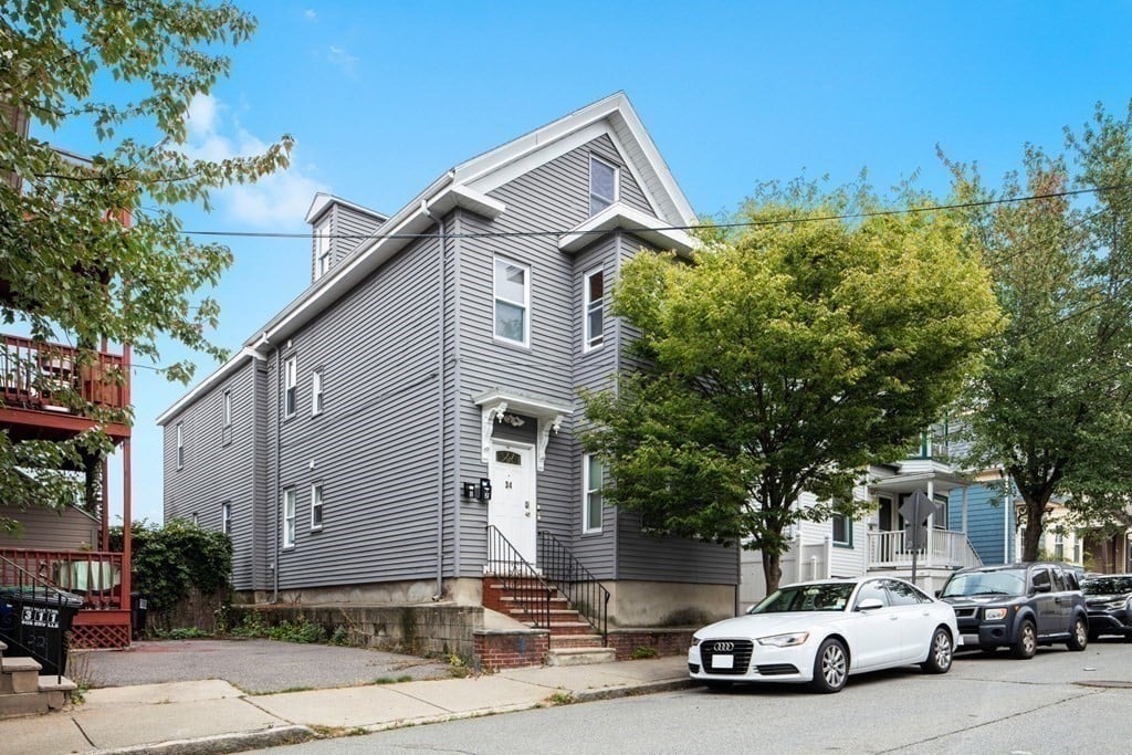 34 Sargent Ave