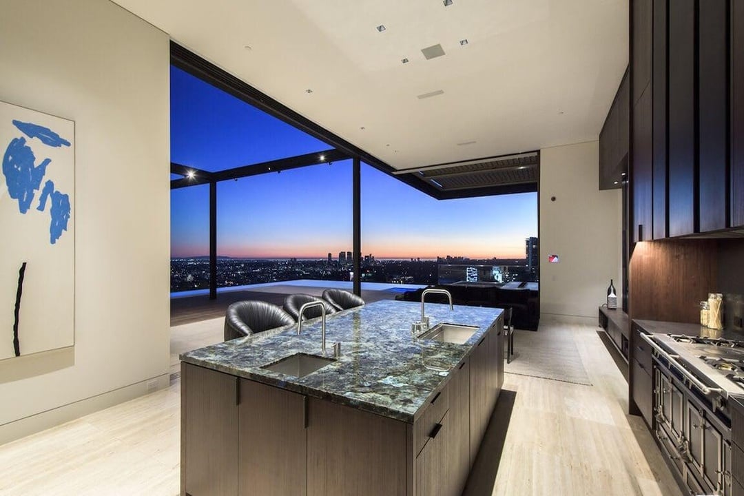 View Sapphire