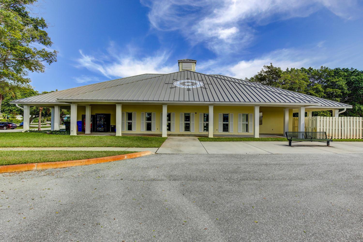 1101 Prosperity Village
