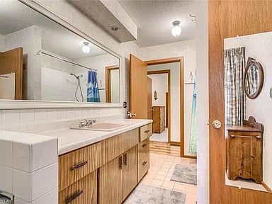 1668 Beaumont Dr