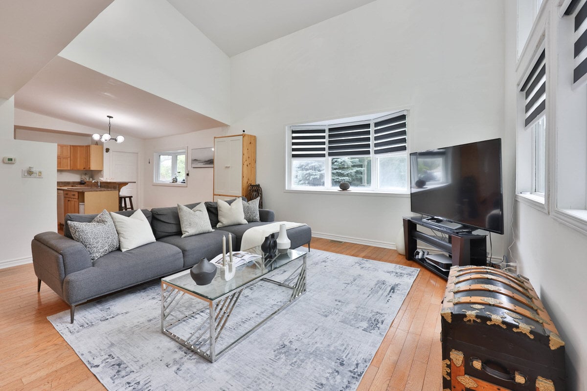 708 Montbeck Cres