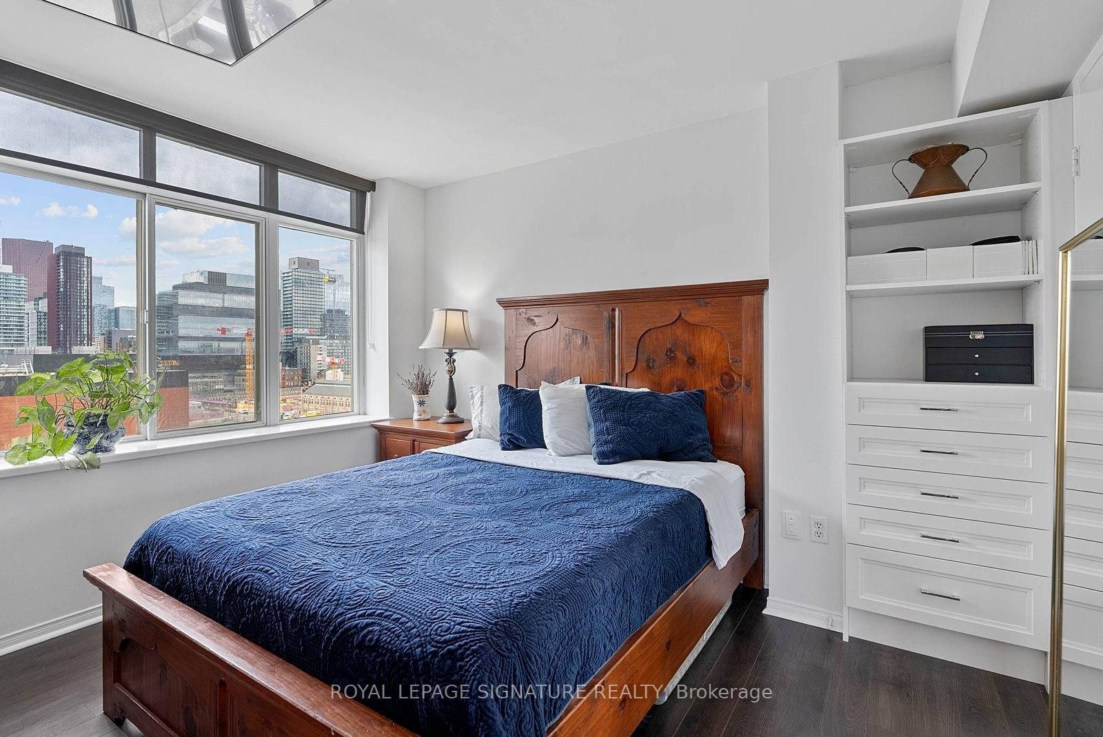 PENTHOUSE ON THE MILL