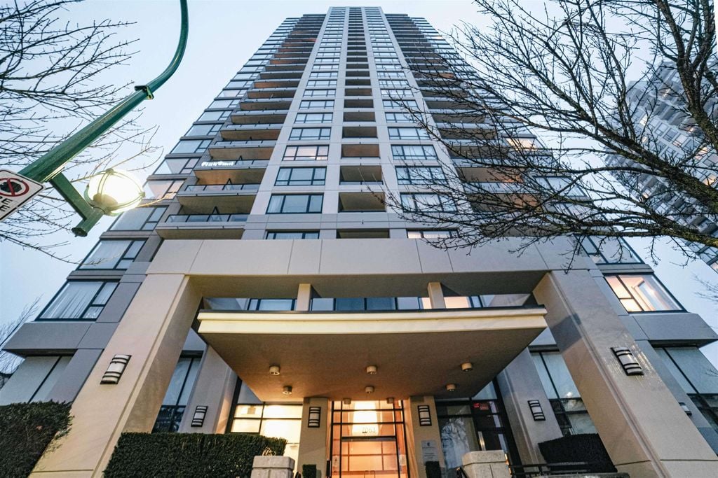 7063 Hall Ave, #203
