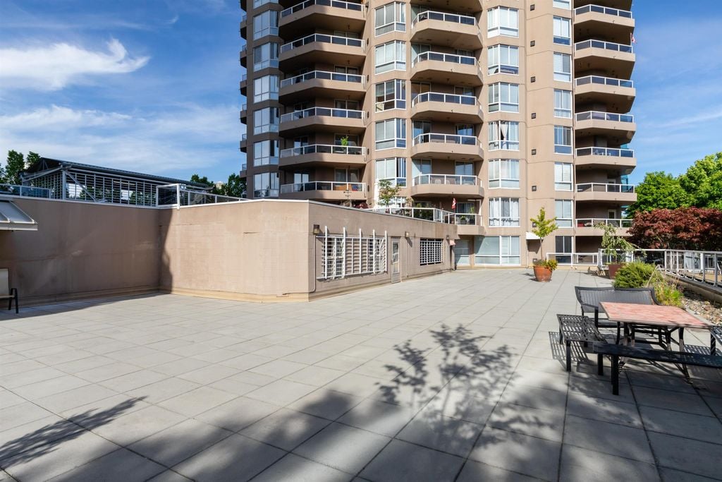 1245 Quayside Dr, #1805