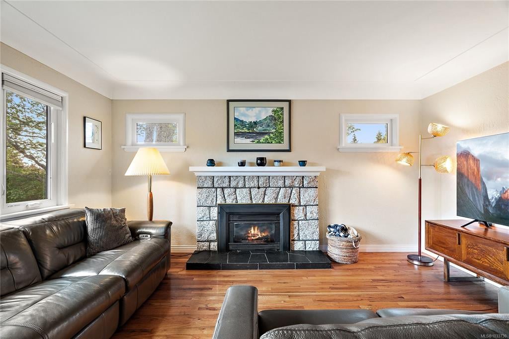 3450 Doncaster Dr 