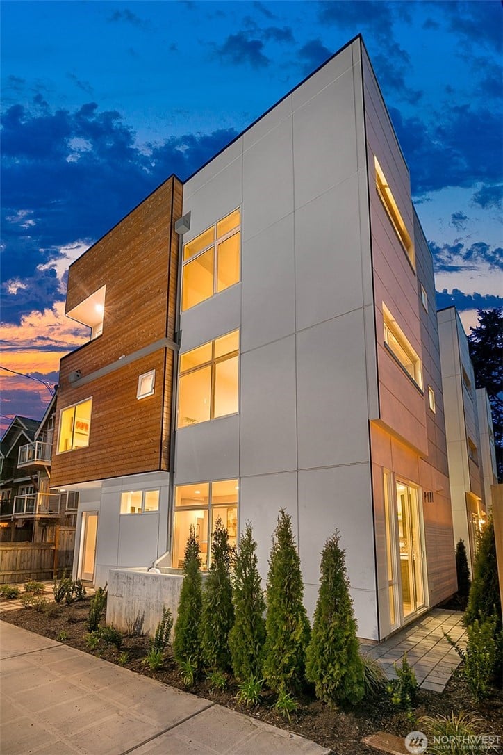2429 A 55th Avenue SW