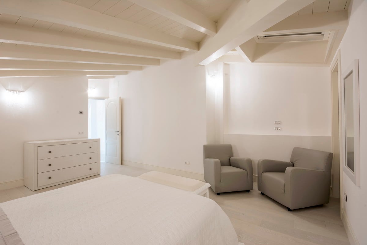 New Luxury Villa with Large Pool and Gardens in Forte dei Marmi