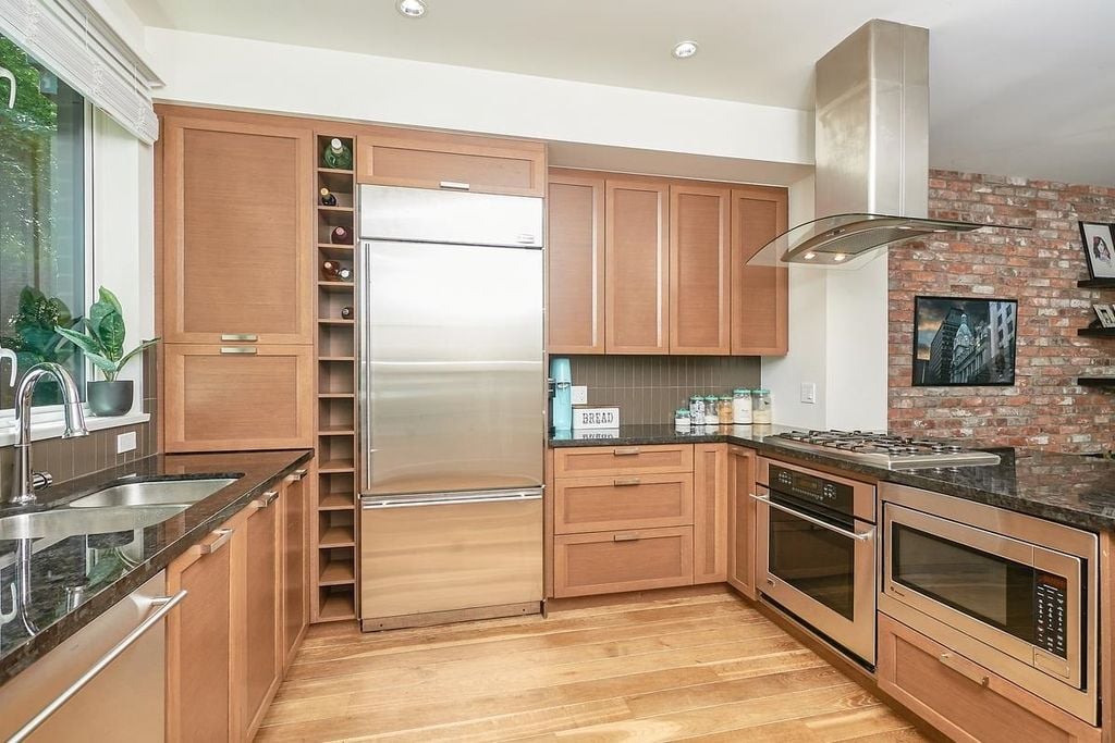 230 Salter St, #2