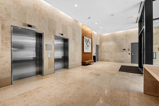 99 HUDSON ST Unit: 402