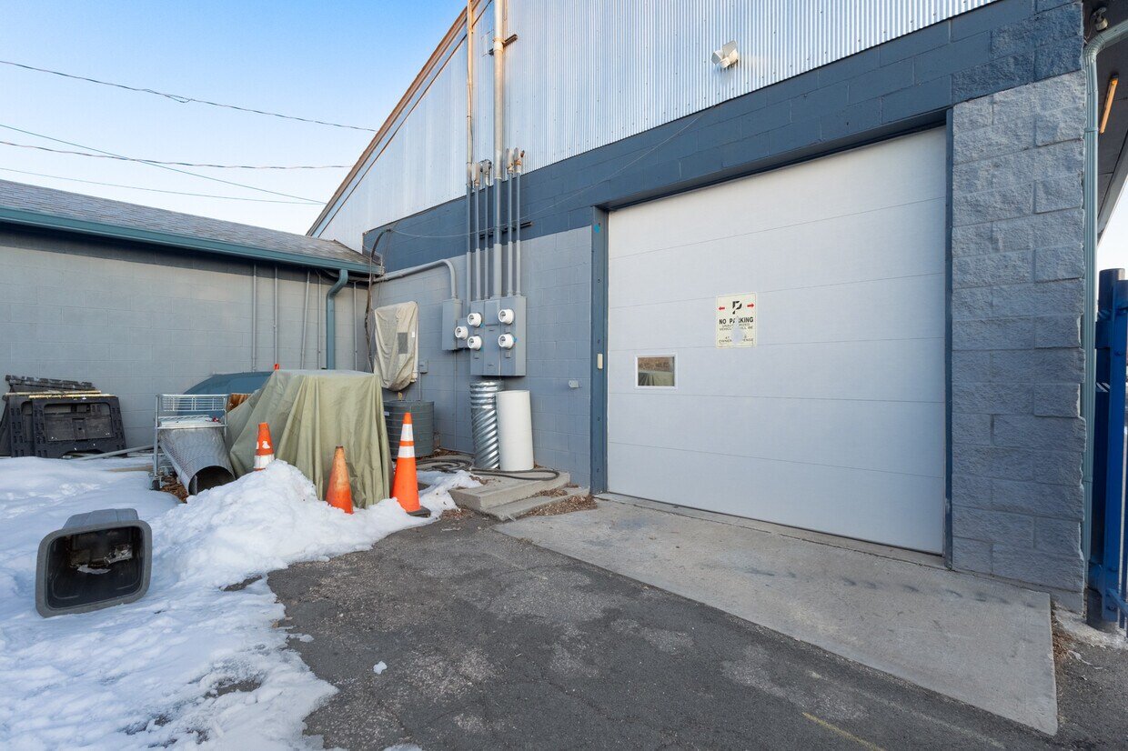 7007 W Colfax Avenue