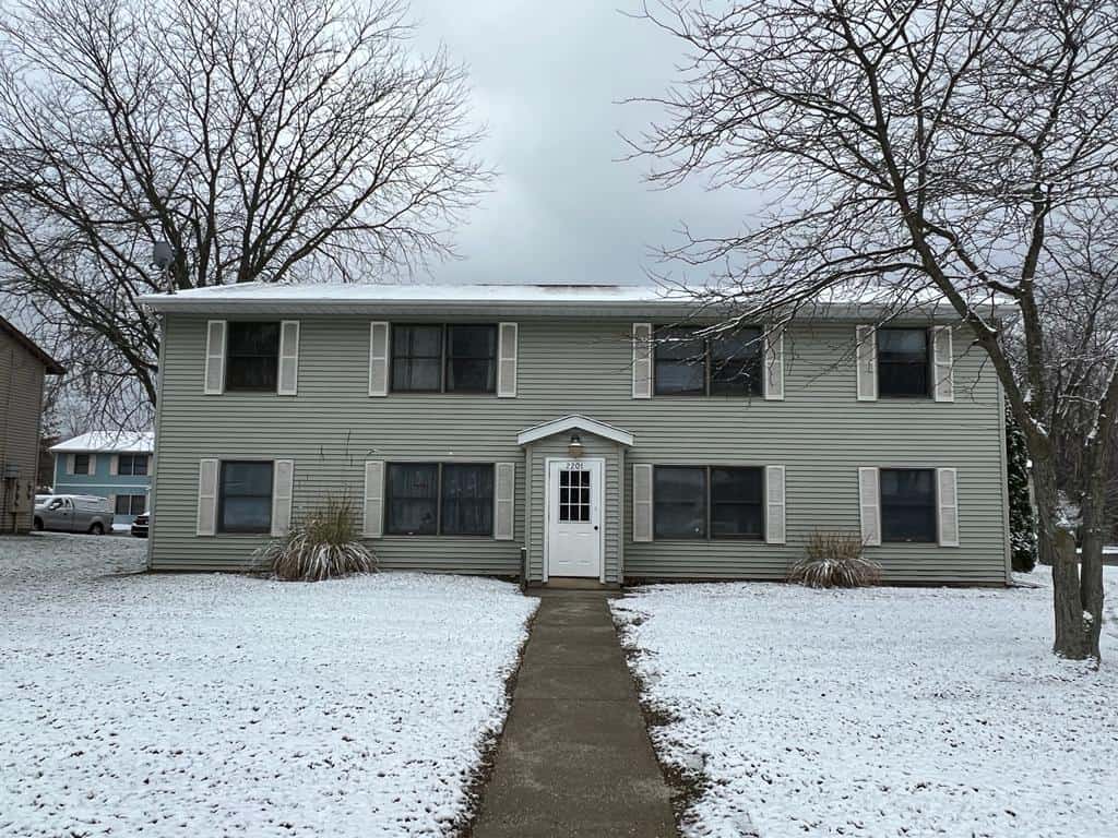 2201 Sturdy Road | Valparaiso, Indiana