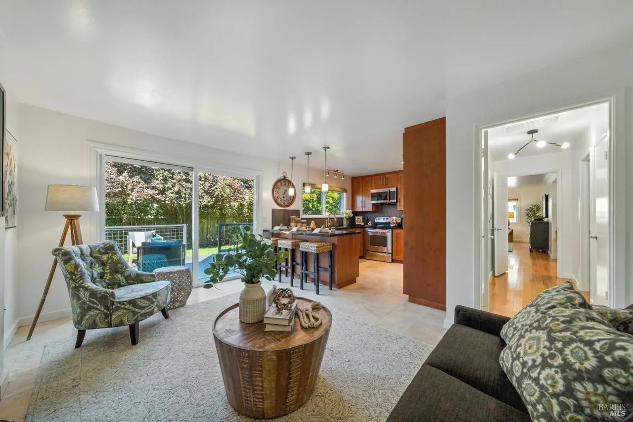 1925 Contra Costa Ave