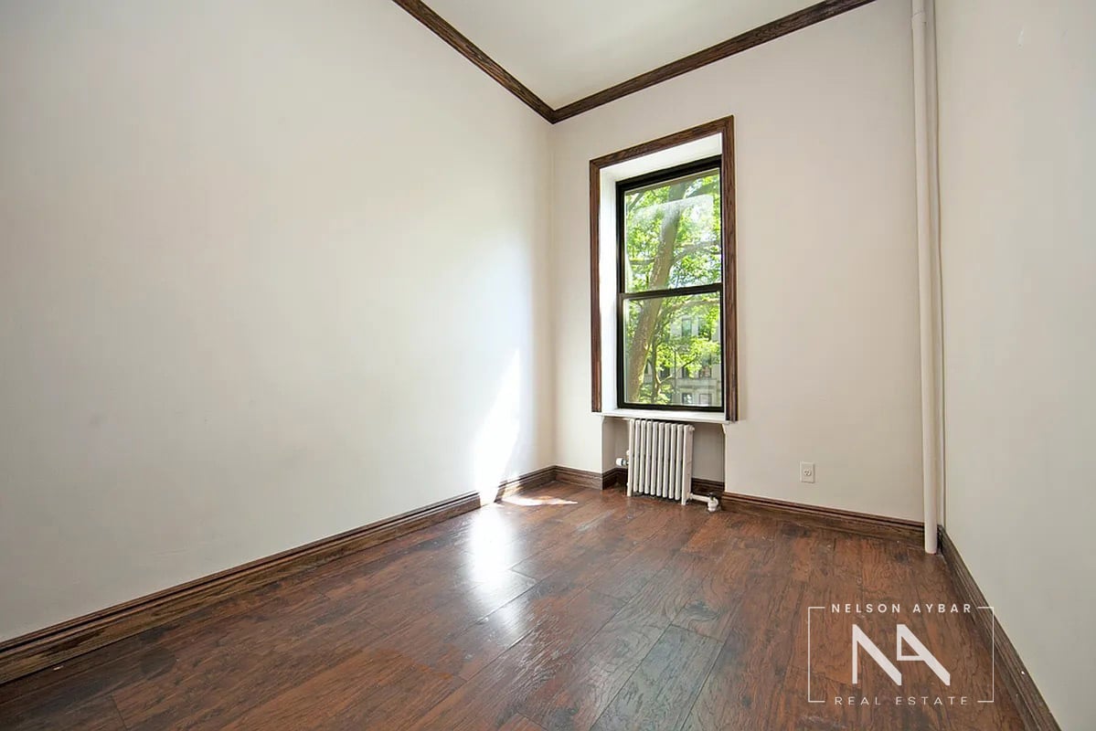 533 3rd Street