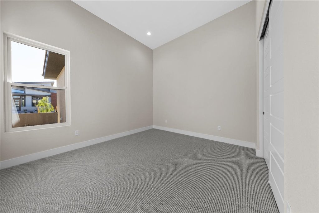 11000 Horizon Ledge Ave.