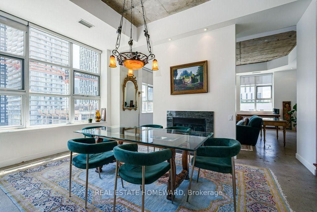 LOFT WITH PRIVATE TERRACE