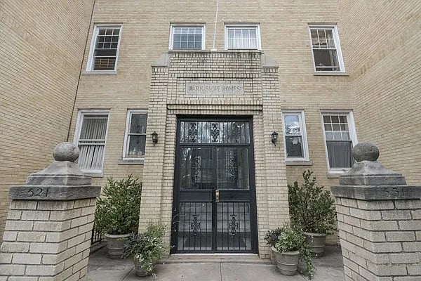 531 41st Street Unit: D6