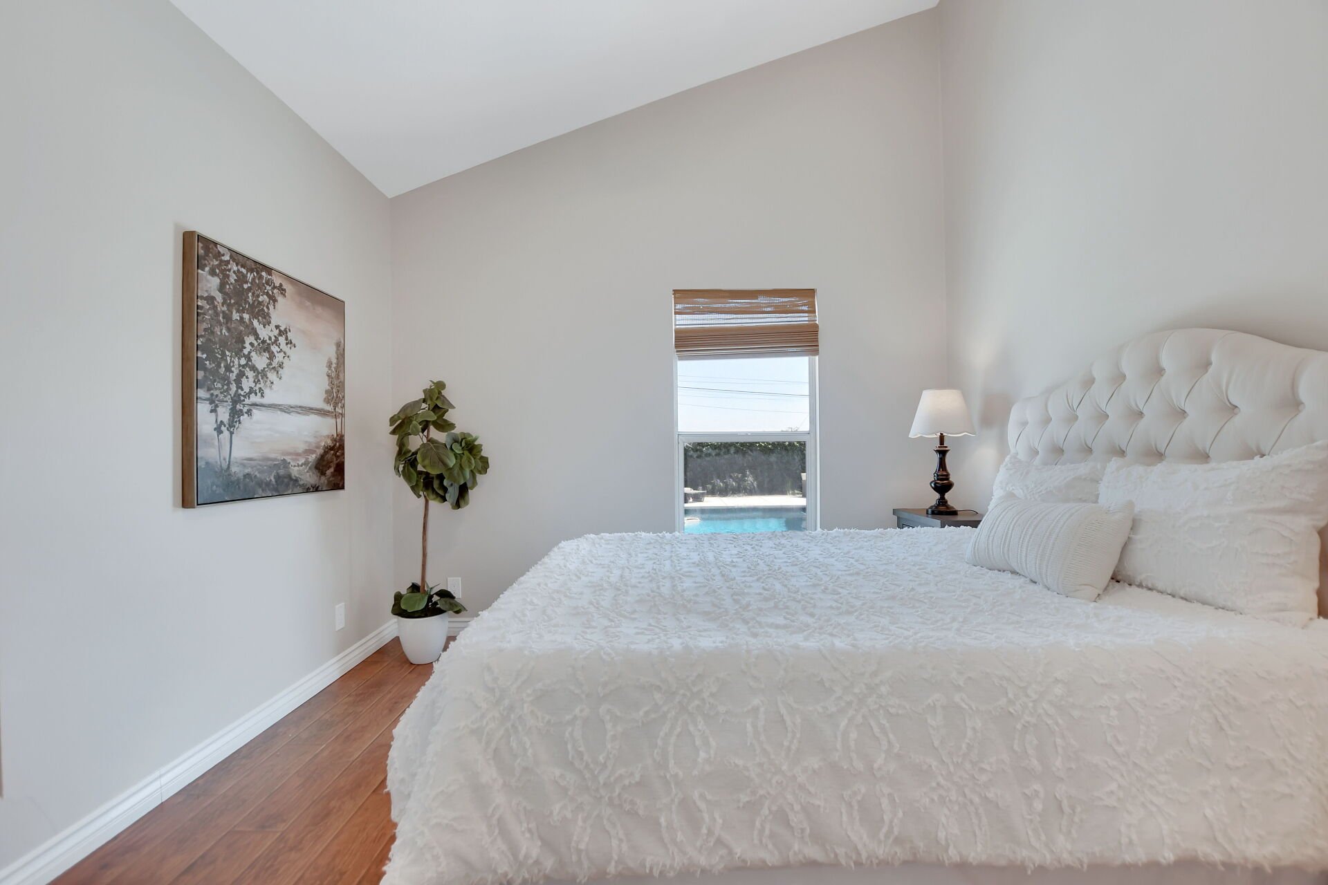 316 W 5th Street