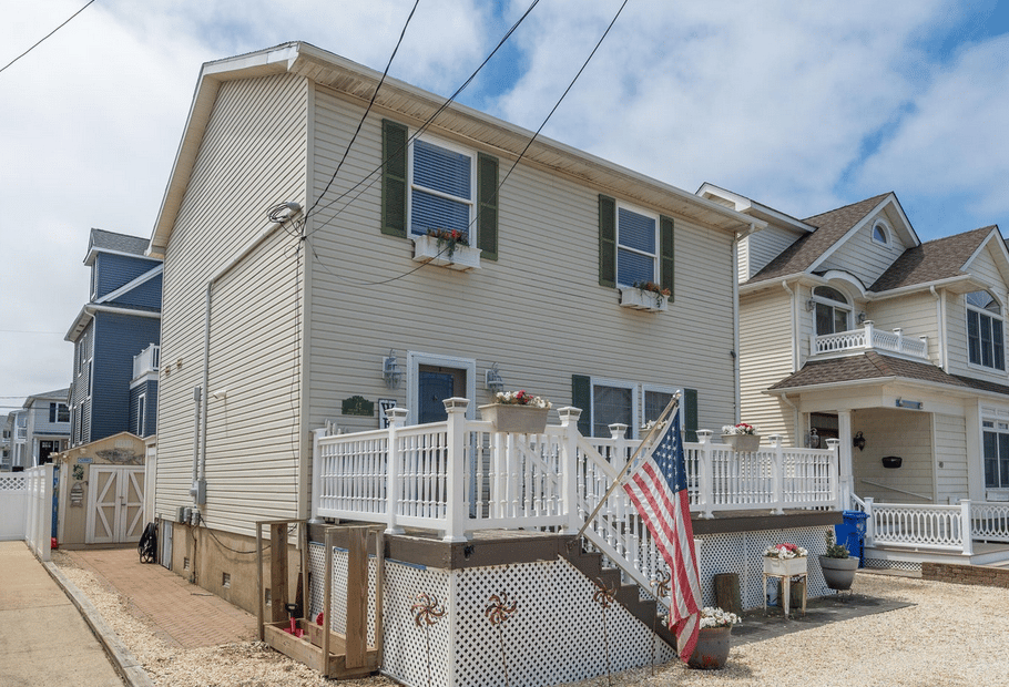 45 Fielder Avenue