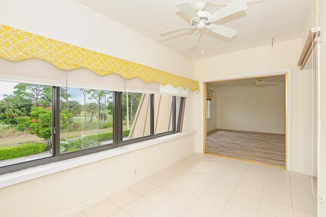 1800 SE Saint Lucie Blvd, #9-305