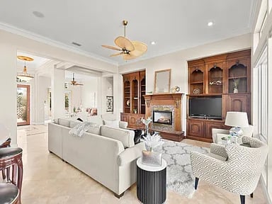 2280 Hidden Hills Ln