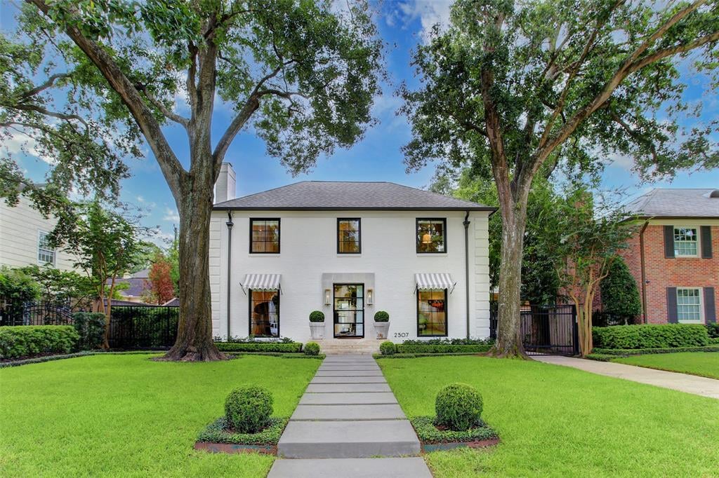 2507 Reba Dr