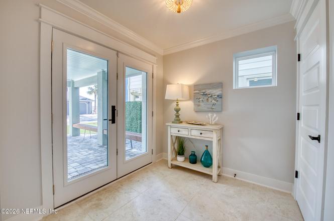 1812 Ocean Dr S