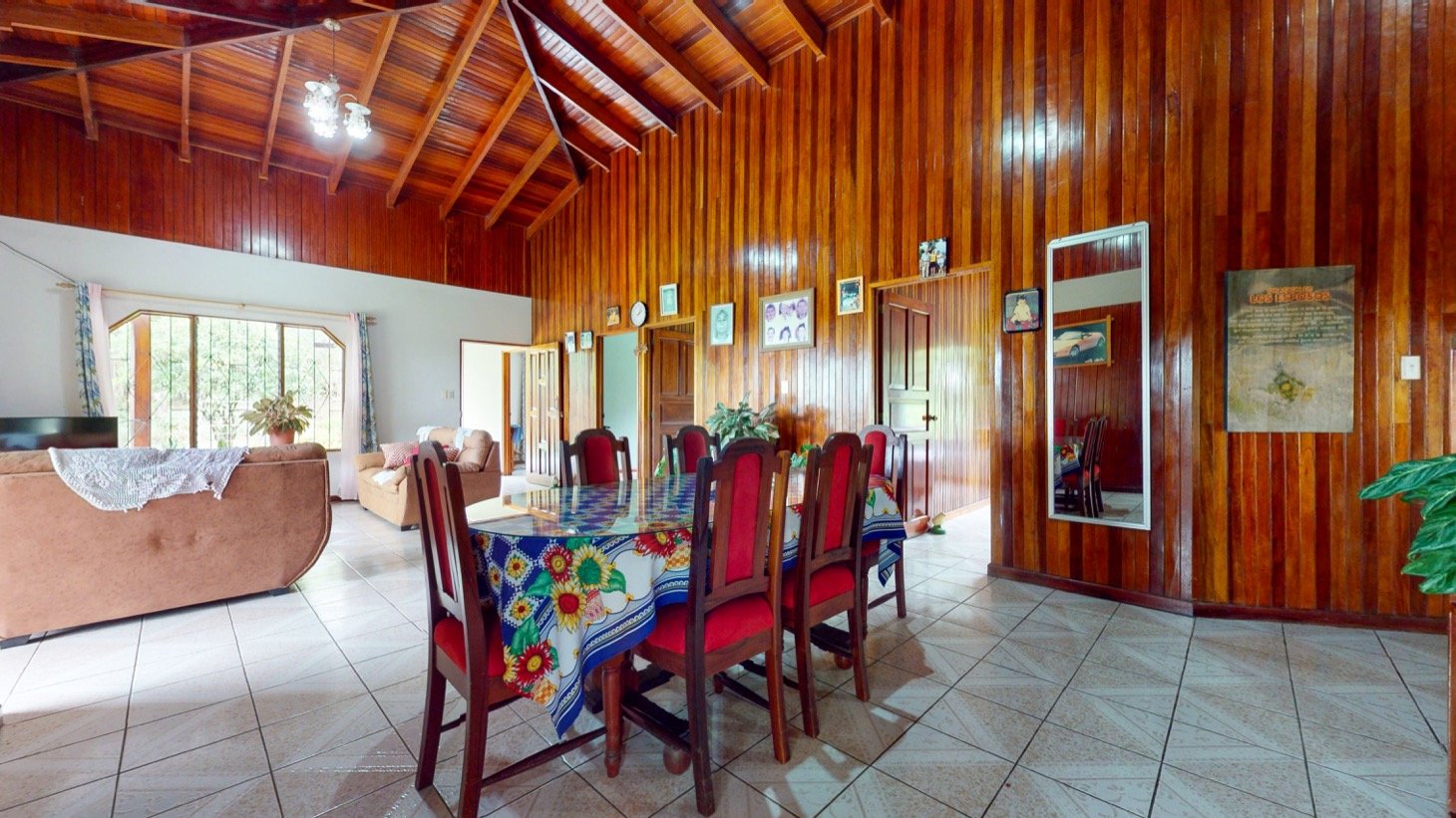House for Sale in Ojochal, Costa Rica – Traditional Charm on 2.75 Acres