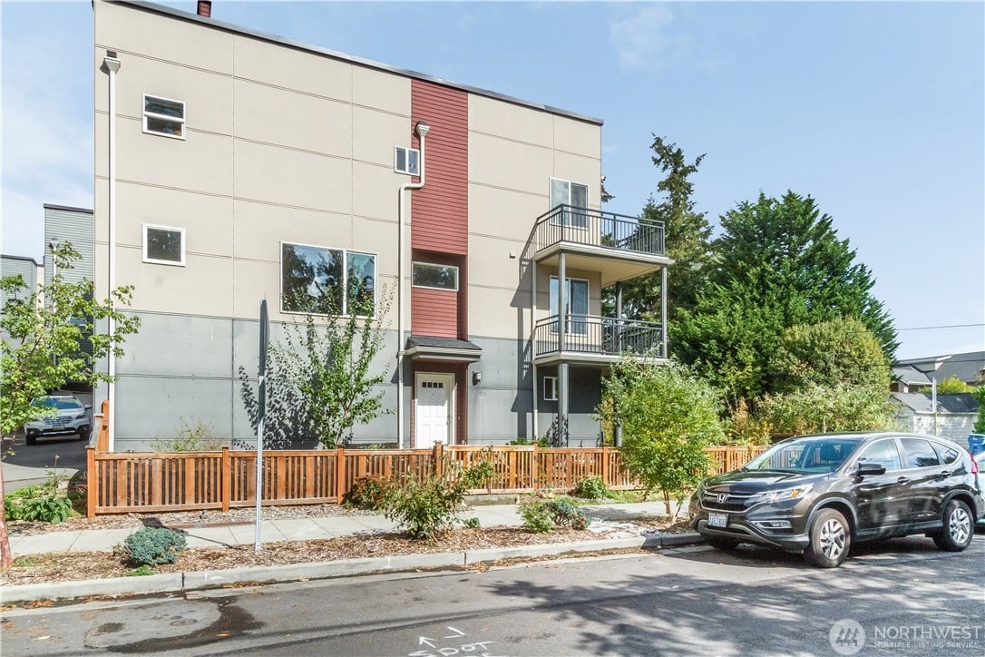 4028 NE 123rd Street