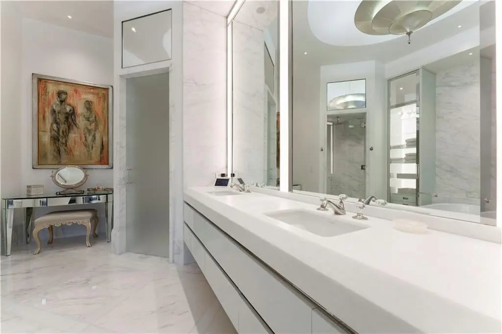 225 Paces Ferry Rd NW