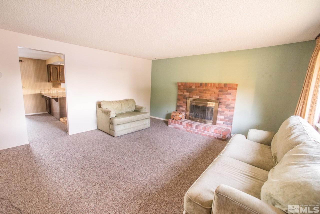 700 Winchester Dr