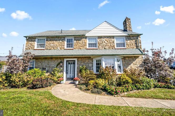 206 Sylvania Ave