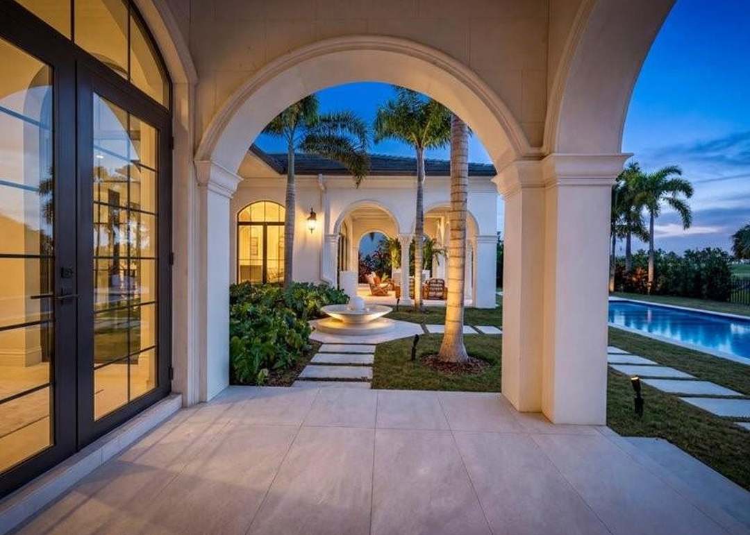 4013 Country Club Ln
