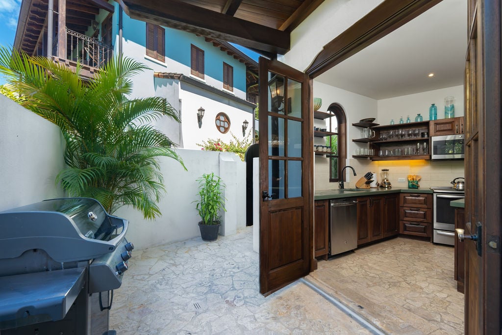 10 Plaza Carlota | Stylish 2-Bedroom Condo with Private Plunge Pool in Prime Las Catalinas