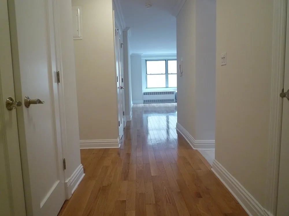 210 W 89th St APT 12D