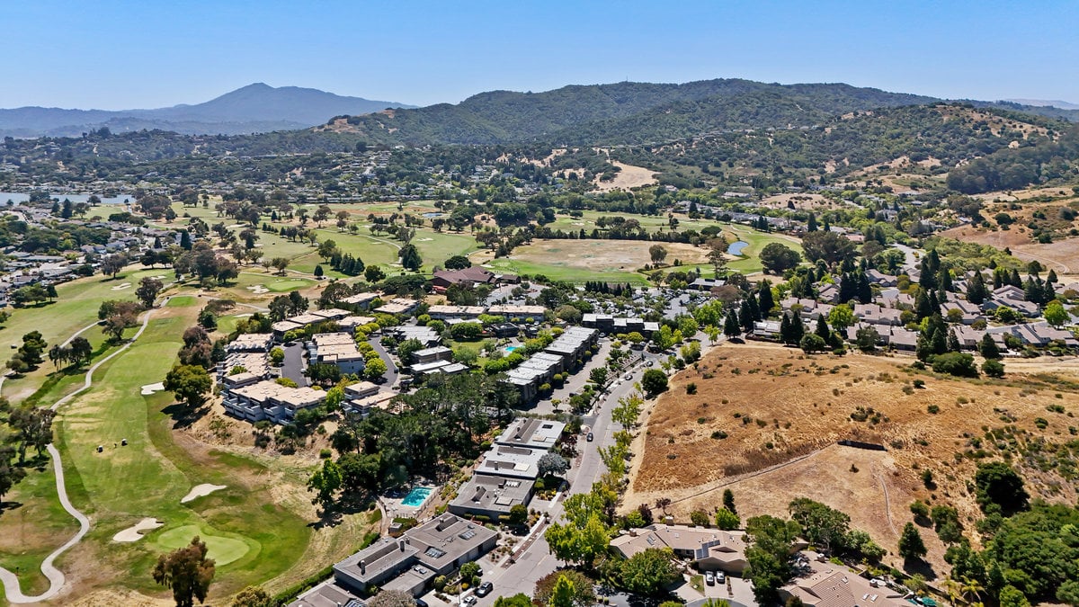 15 Sulgrave Lane, San Rafael