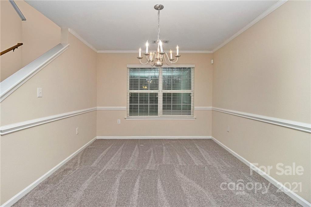 9636 Eagle Feathers Dr