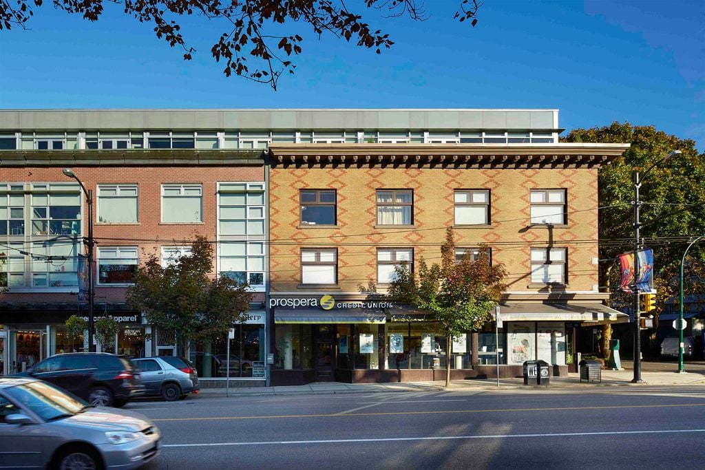 1477 W 15th Ave, #212