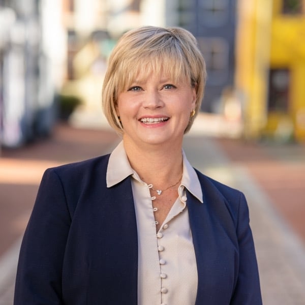 Kellyann Dorfman Bethany Beach, DE Real Estate Agent Headshor